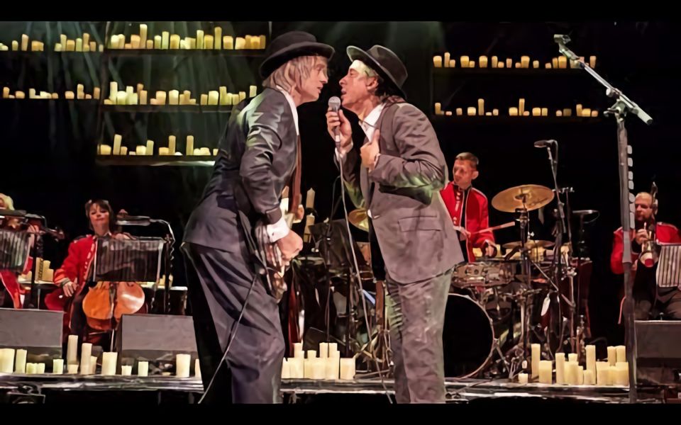 [图]Peter & Carl with Dirty Pretty Strings & 1001 Candles (1st Night) 2019-09-05