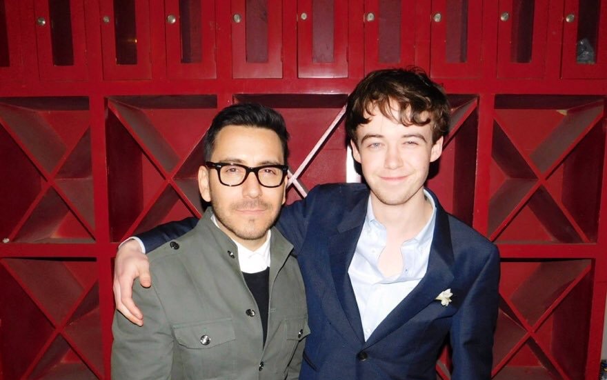 【alex lawther】艾甜甜在bifa的颁奖红毯(翘了一下腿)