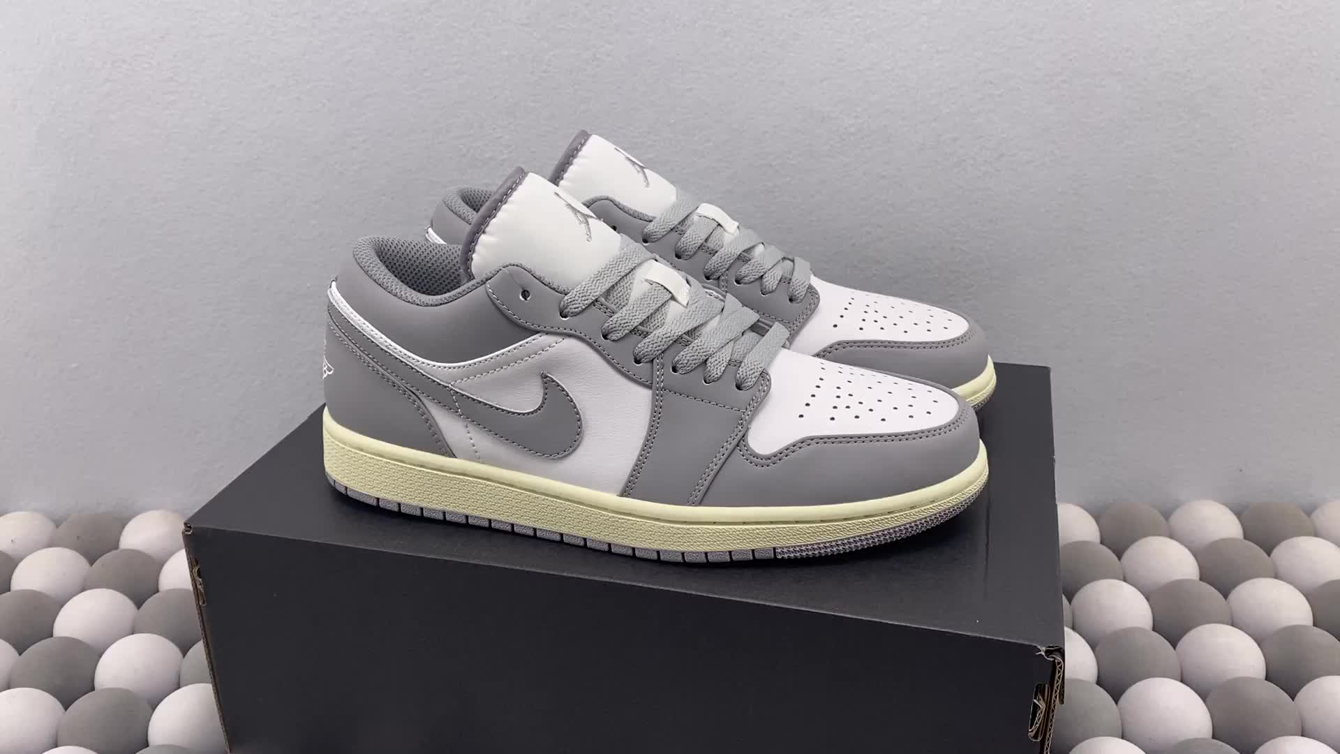 airjordan1lowvintagegreyaj1低帮古篮球鞋灰白色2mpw