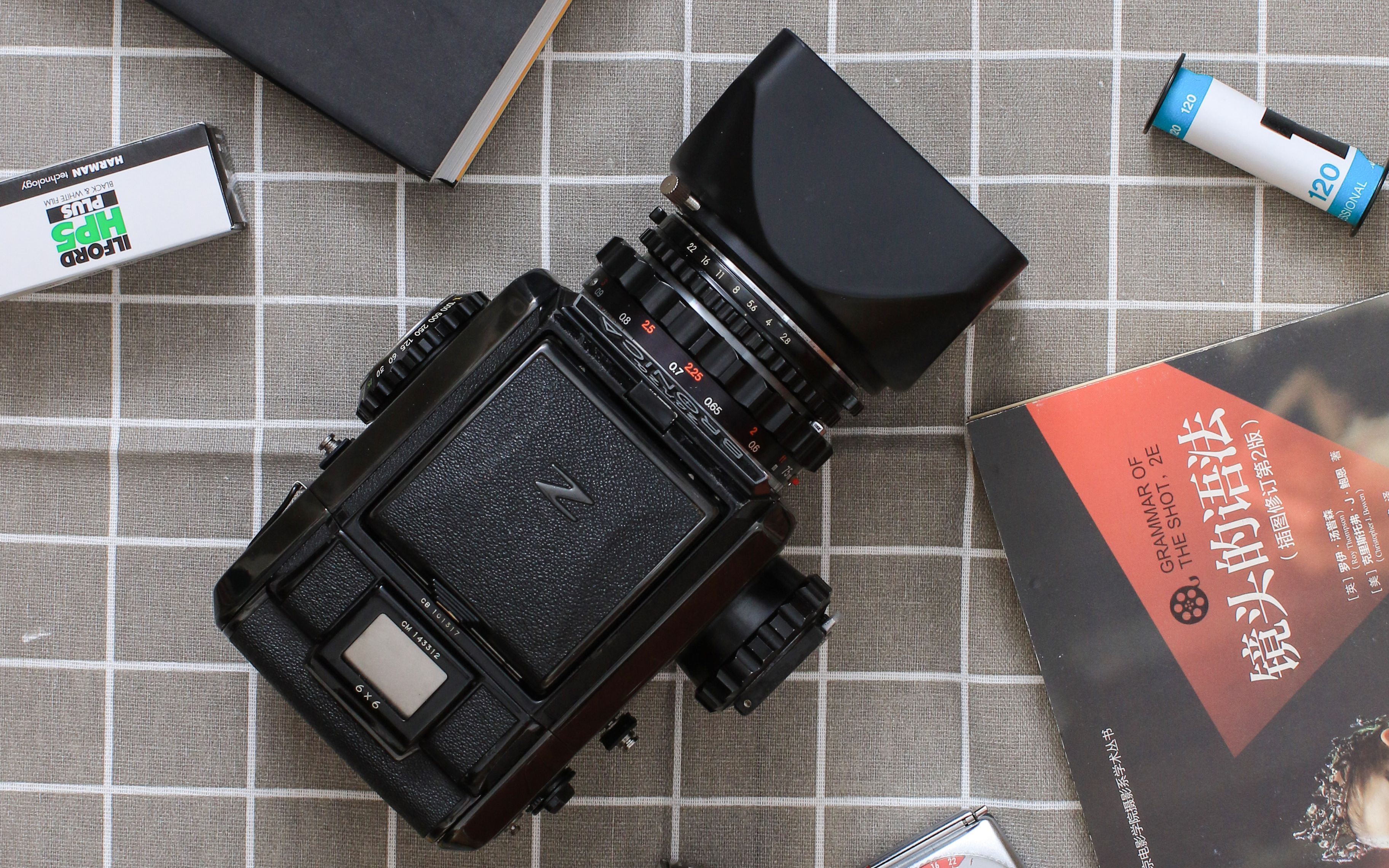 沉浸式体验勃朗尼卡s2中画幅胶片相机