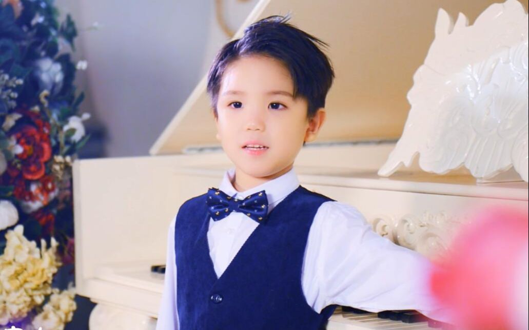 王子谦《我们一家》