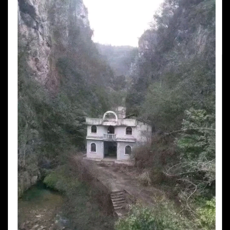 鬼爷今晚螺丝桥又发现了不一样的神秘,真是惊险万分的场景