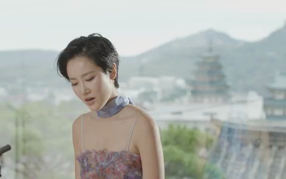 [图]新曲首发！韩国人气女高音朴慧尚Hyesang Park丨《Like the Wind That Met with Lotus》