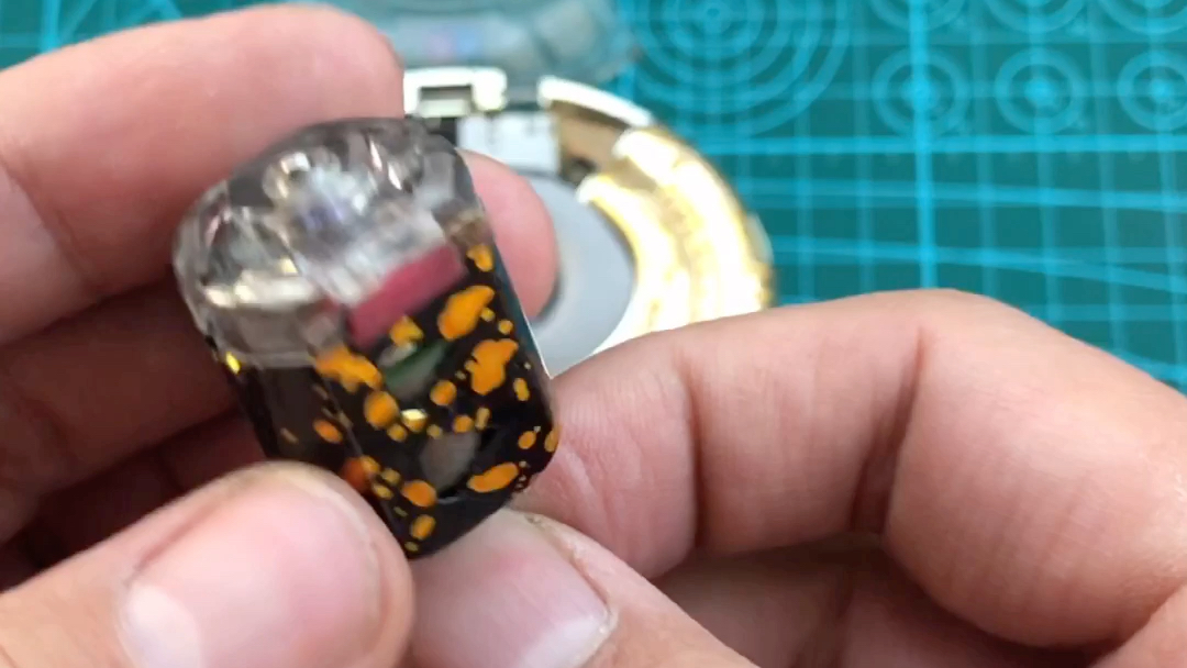 奥迪双钻迷你四驱车改装专用原子裂变马达实测转速五万多_哔哩哔哩