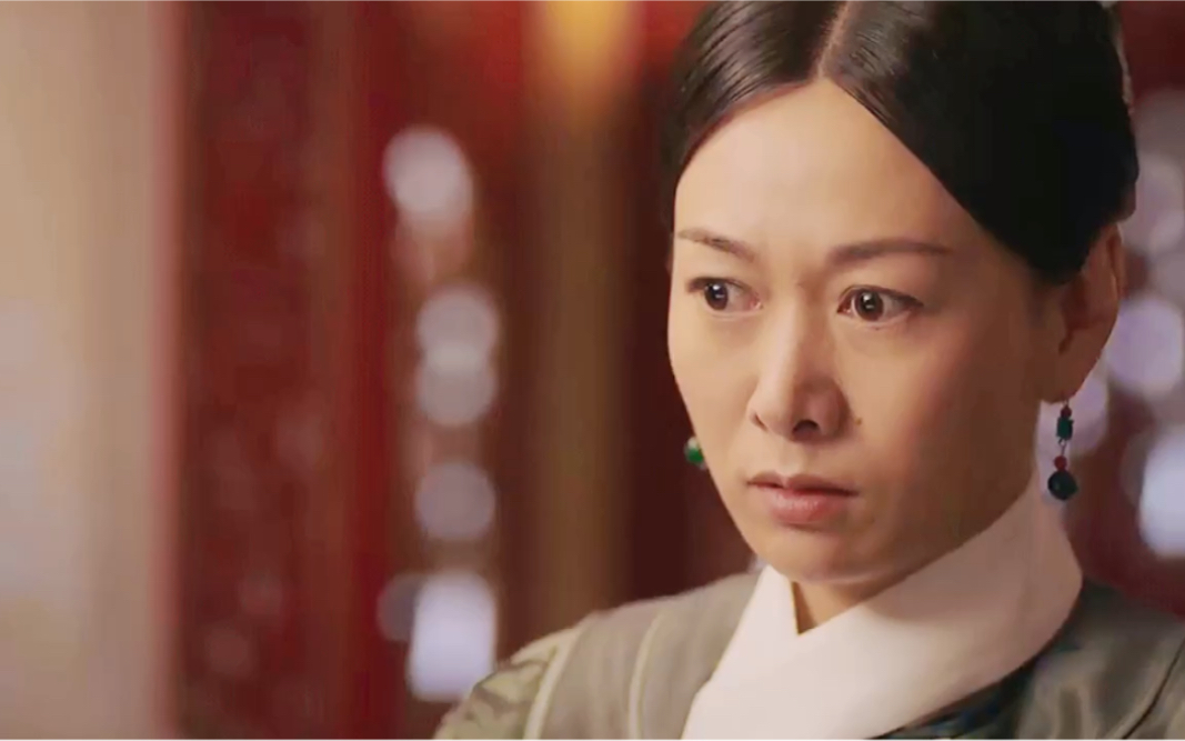 容珮在外人面前就像一个刺猬,谁欺负娘娘就扎谁