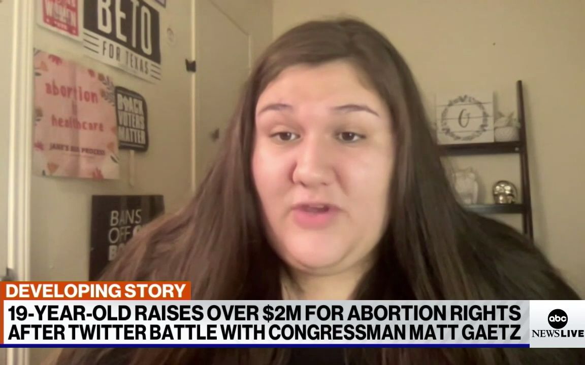 [图]Texas teen raises over $2M for abortion rights