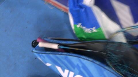 羽毛球搬运】单双皆宜的球拍: 天斧88S介绍简评;YONEX ASTROX 88 S_哔