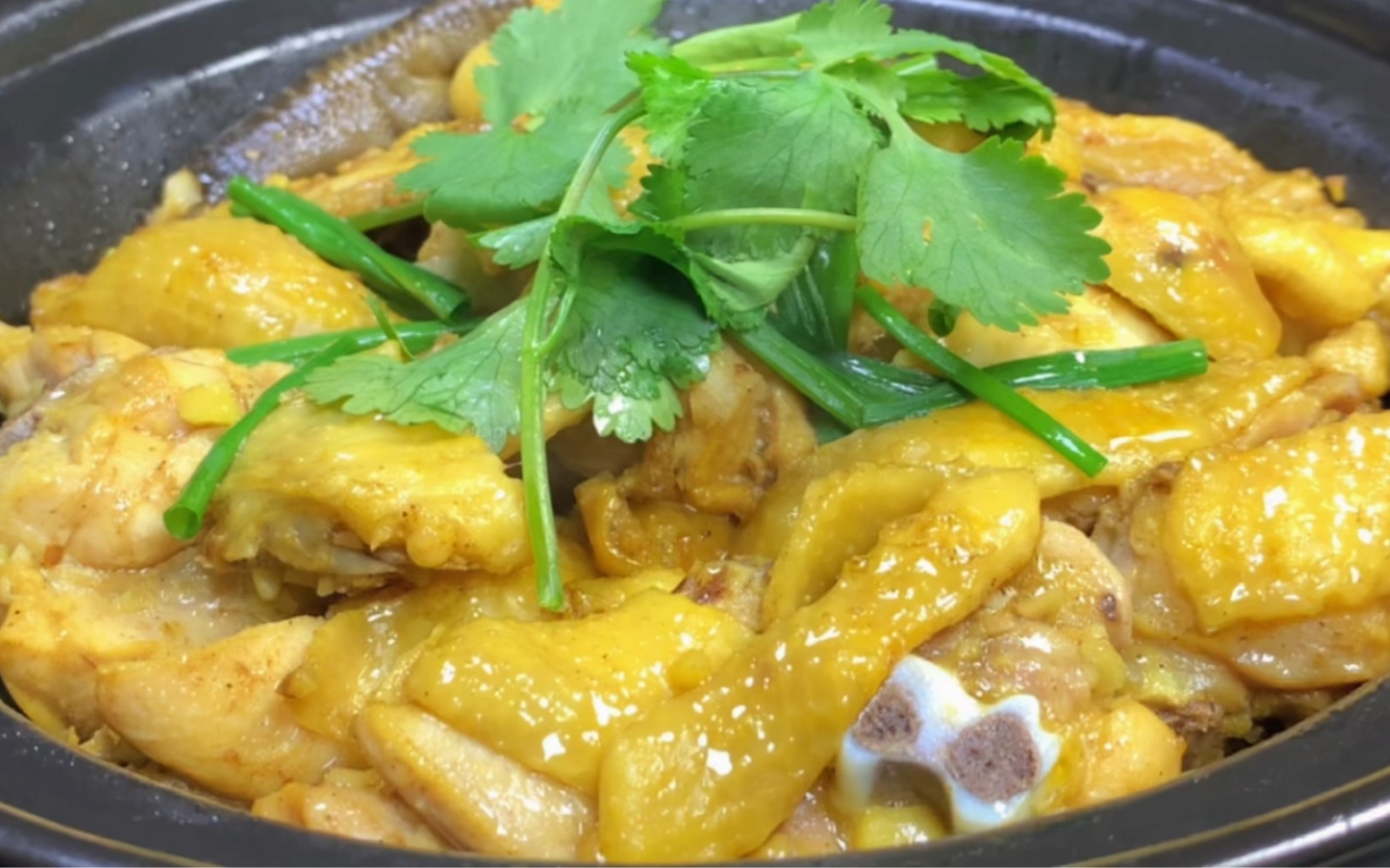 沙姜焗鸡,广东家常菜做法,制作简单速度快,鸡肉鲜嫩超好吃