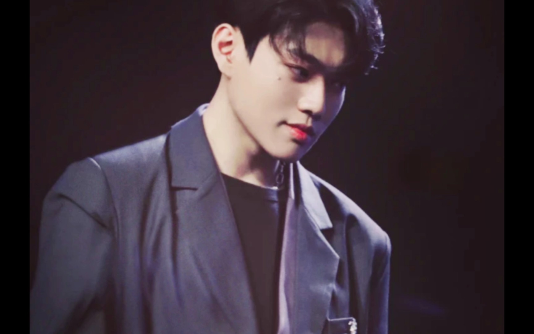 某幻不用说了他真的很帅