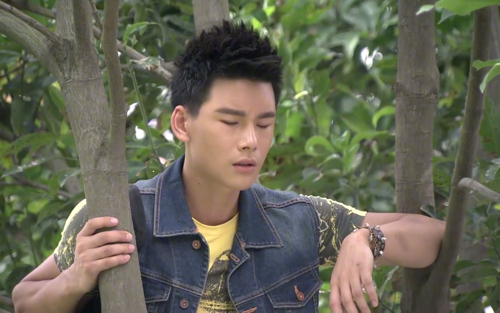 嘉佑去当演员吧叶灵都被说的信以为真了