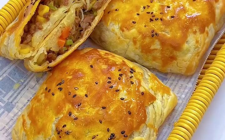 手抓饼版香酥牛肉饼女儿很爱吃今天给女儿安排了手抓饼版的香酥牛肉饼