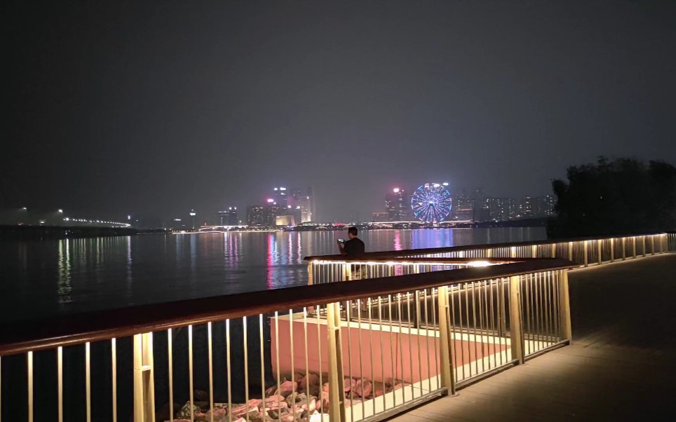 前海石公园夜景图片