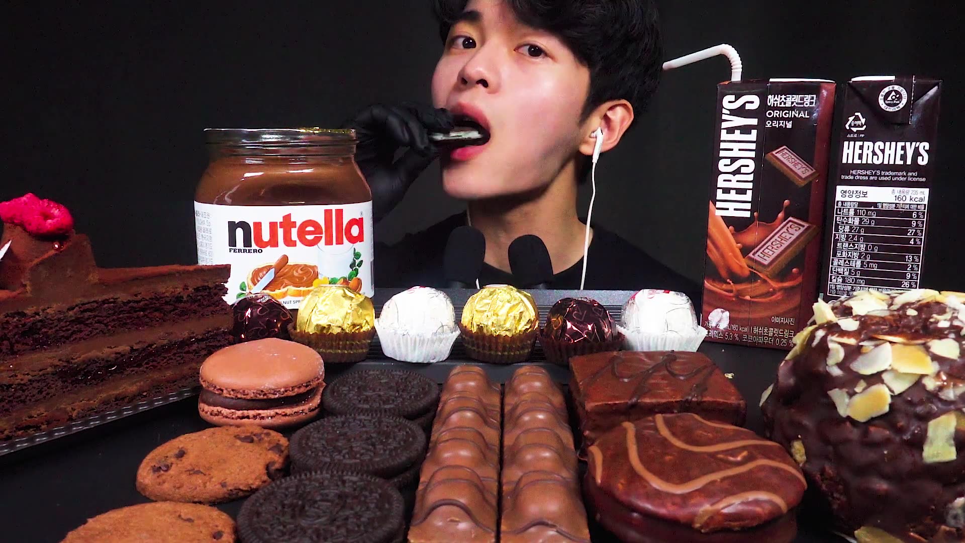 韩国吃播*【chan sori】巧克力甜点*马卡龙,蛋糕,巧克力饼干_哔哩哔哩