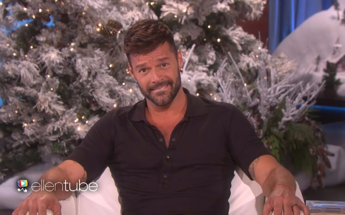 [图]Ricky Martin来晒狗粮，都接好了