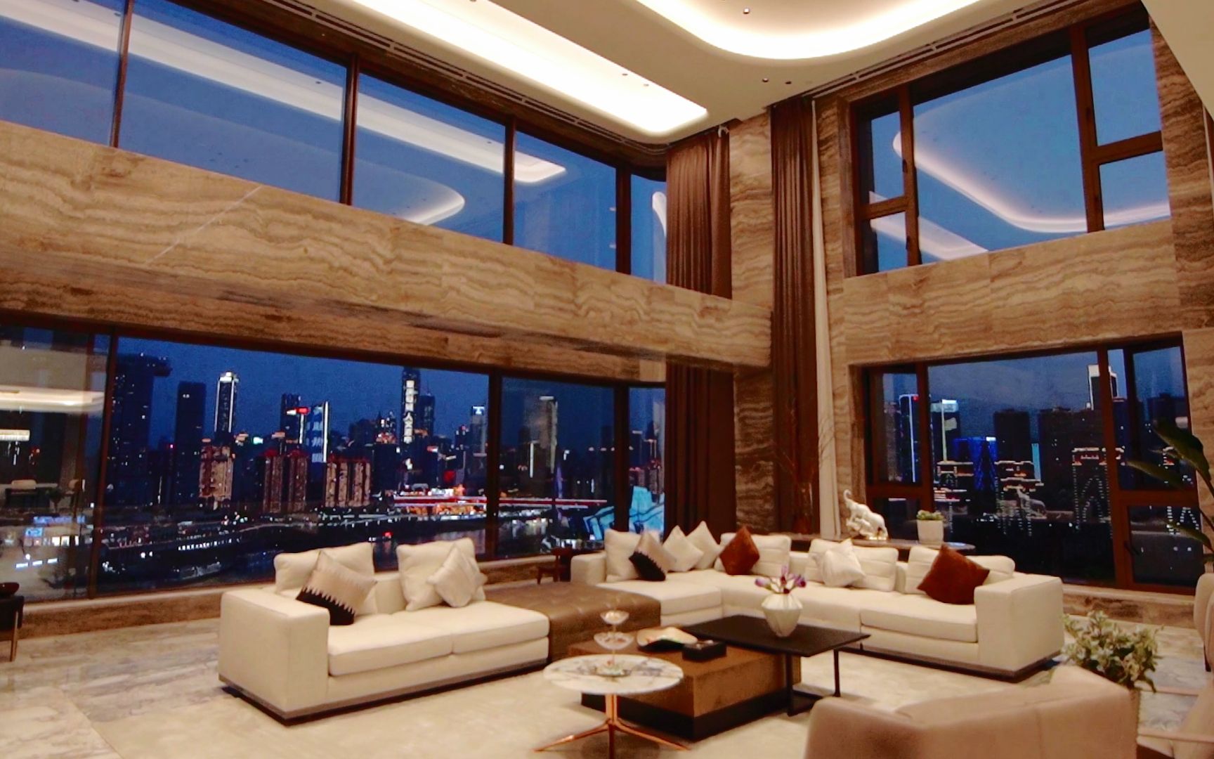 住在750m05江景豪宅是什么体验?被重庆绝美夜景美哭!