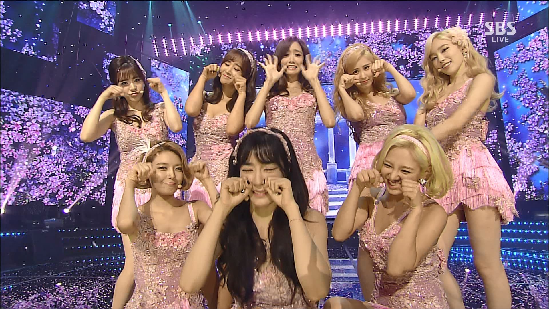 【live】少女时代 - lion heart 1位【中字】150913 sbs 人气歌谣