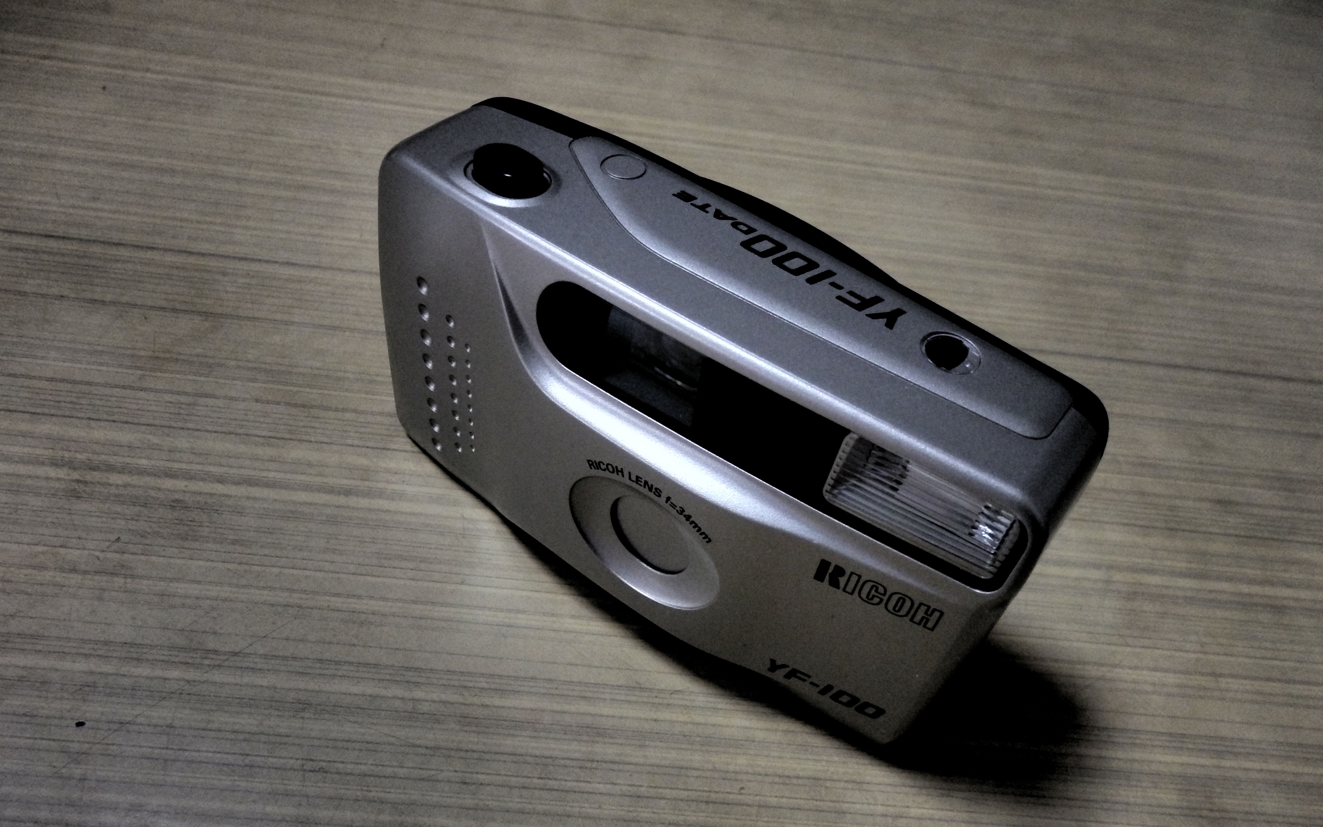 2001年的理光胶卷相机自己家的老物件