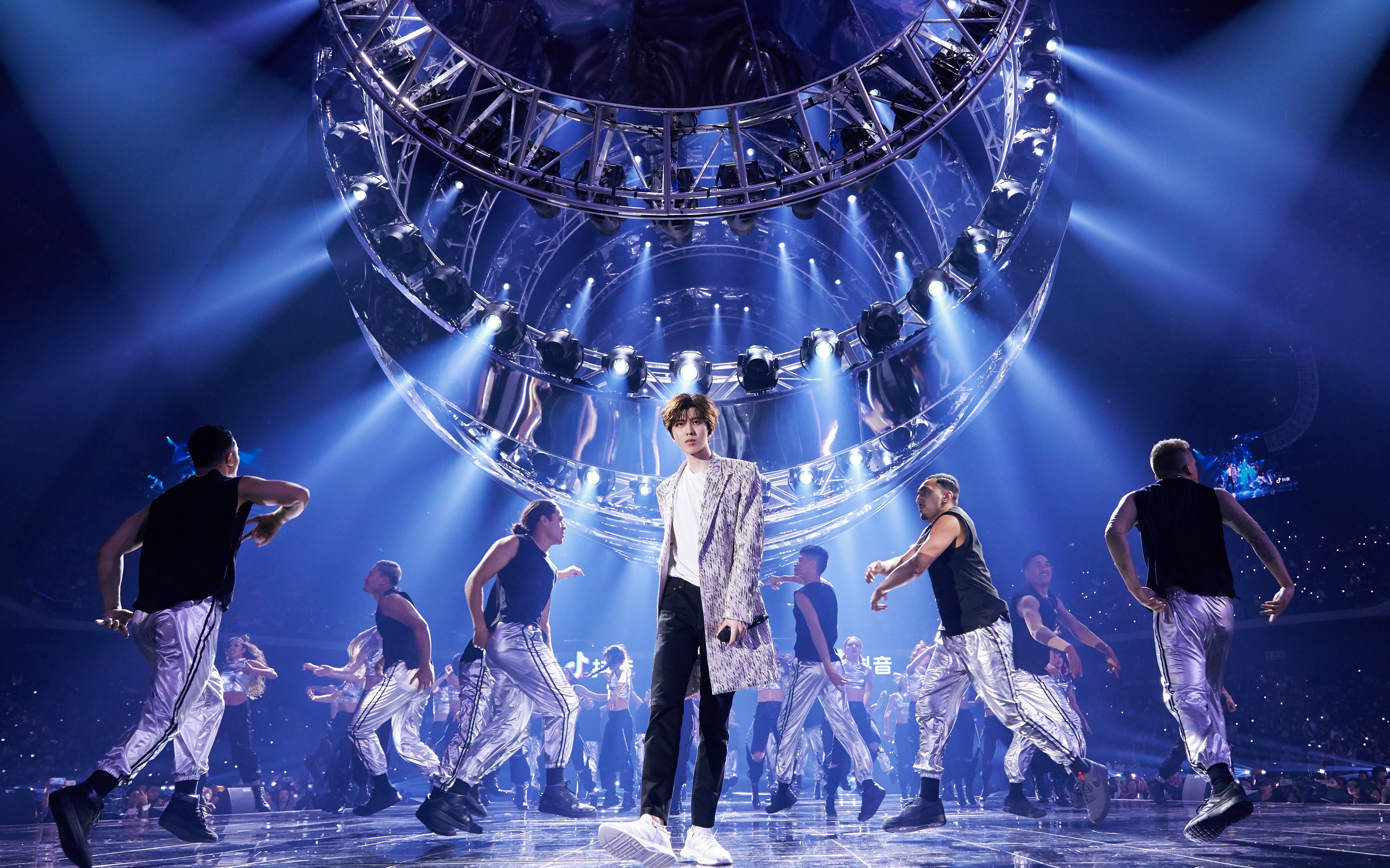 rebirth江苏卫视跨年舞台重生reaction之深夜持续上头