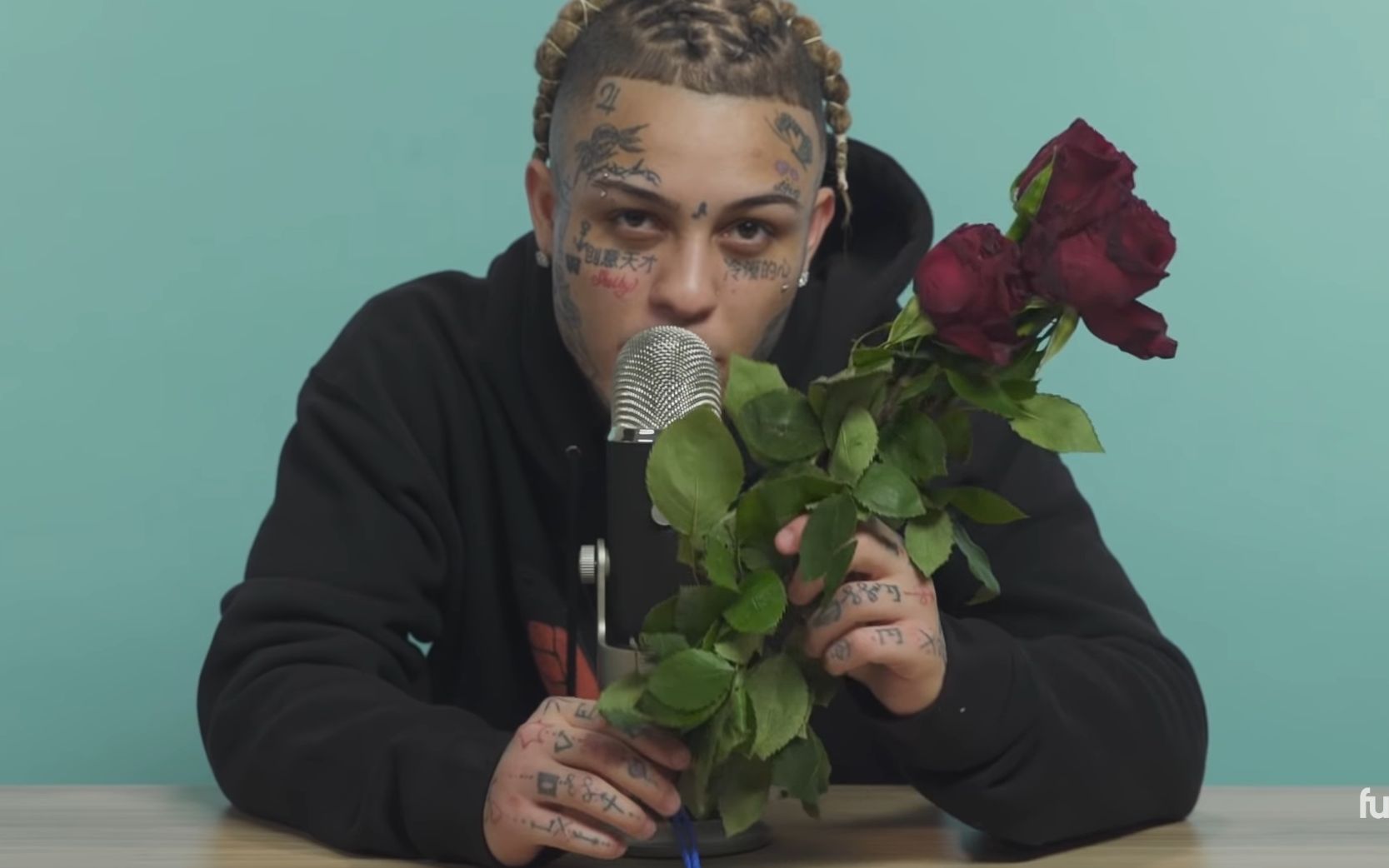 你的男孩lil skies为你马杀鸡 |does asmr with red roses,talks"i"