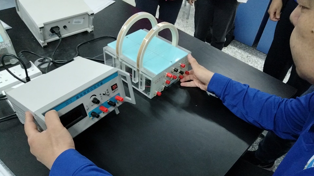 大学物理实验15:实验演示——非均匀磁场的测量