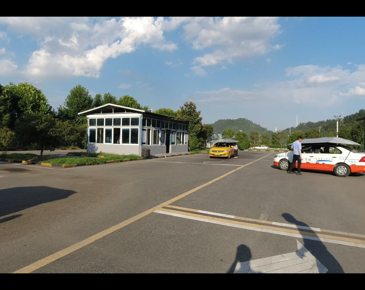 在十堰市为什么选择安龙驾校学车练车考试?