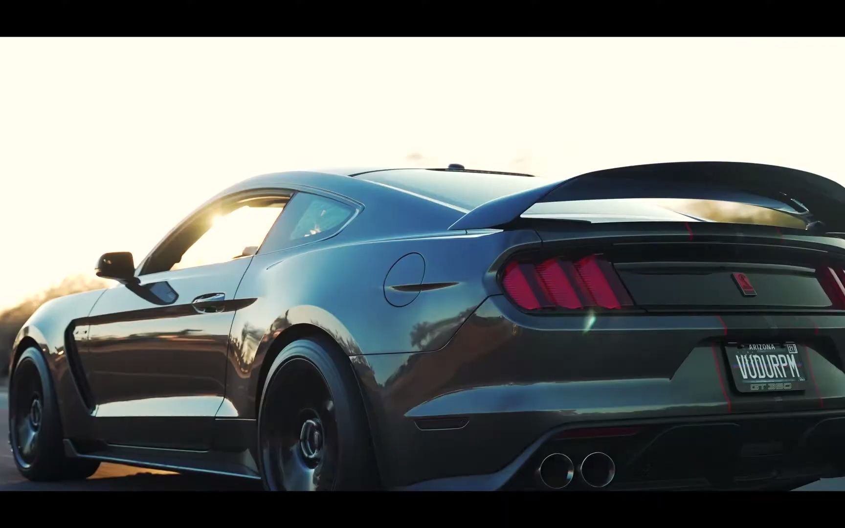 谢尔比gt350r无人机拍摄