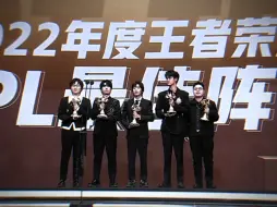 Download Video: “那年进入从总决赛只是见我们的门槛” #eStar #易坦子融花 #EWC