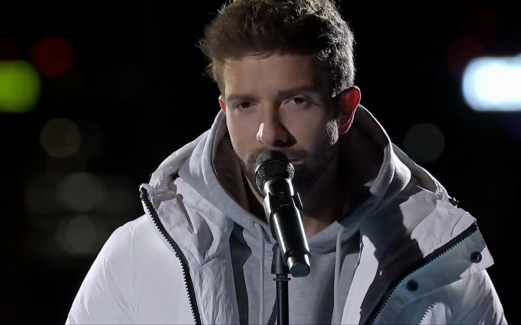 【罗总】Pablo Albor㡮 'V㩲tigo'新歌演唱会哔哩哔哩bilibili