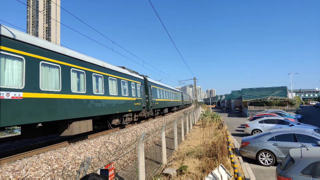 k1347(西安-深圳)长沙捞刀河快速通过