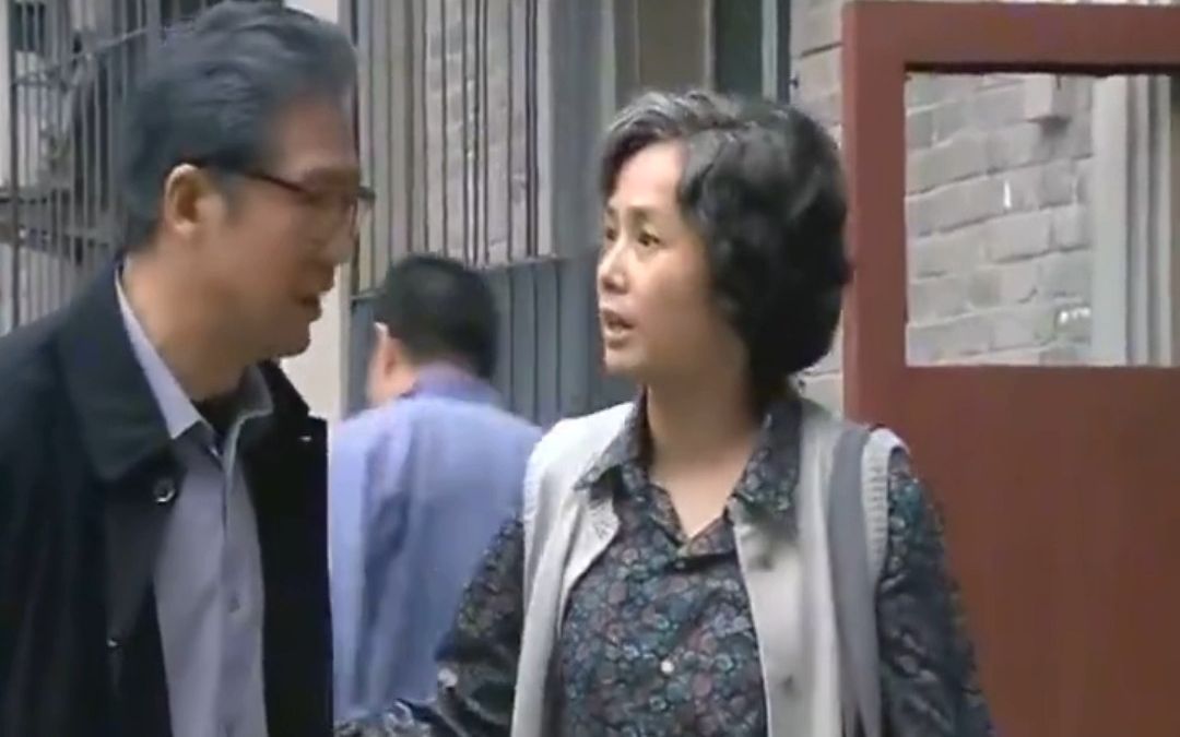 金婚:博士女儿突然回家,文丽瞧着女婿不对劲,一问果然有问题