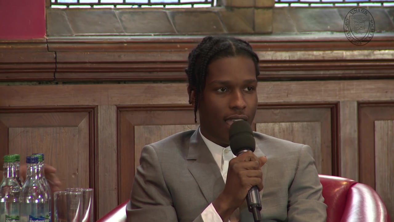 说唱歌手asap rocky在牛津大学做的问与答访谈!