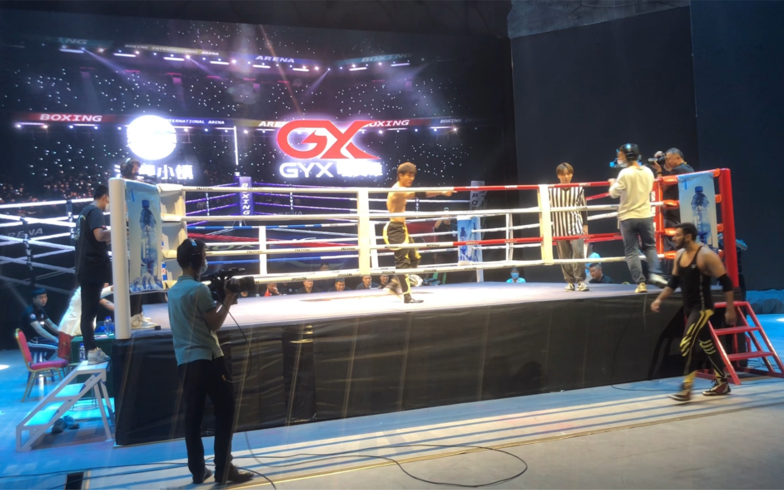 中摔陈文彬vs巴基斯坦摔角手(师徒硬核大战先导片)_哔哩哔哩_bilibili