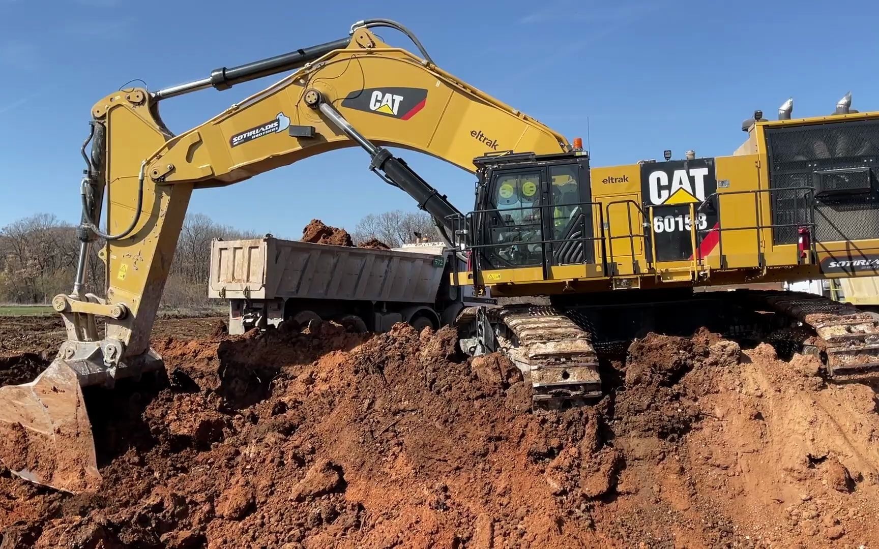 卡特彼勒6015b挖掘机mmc