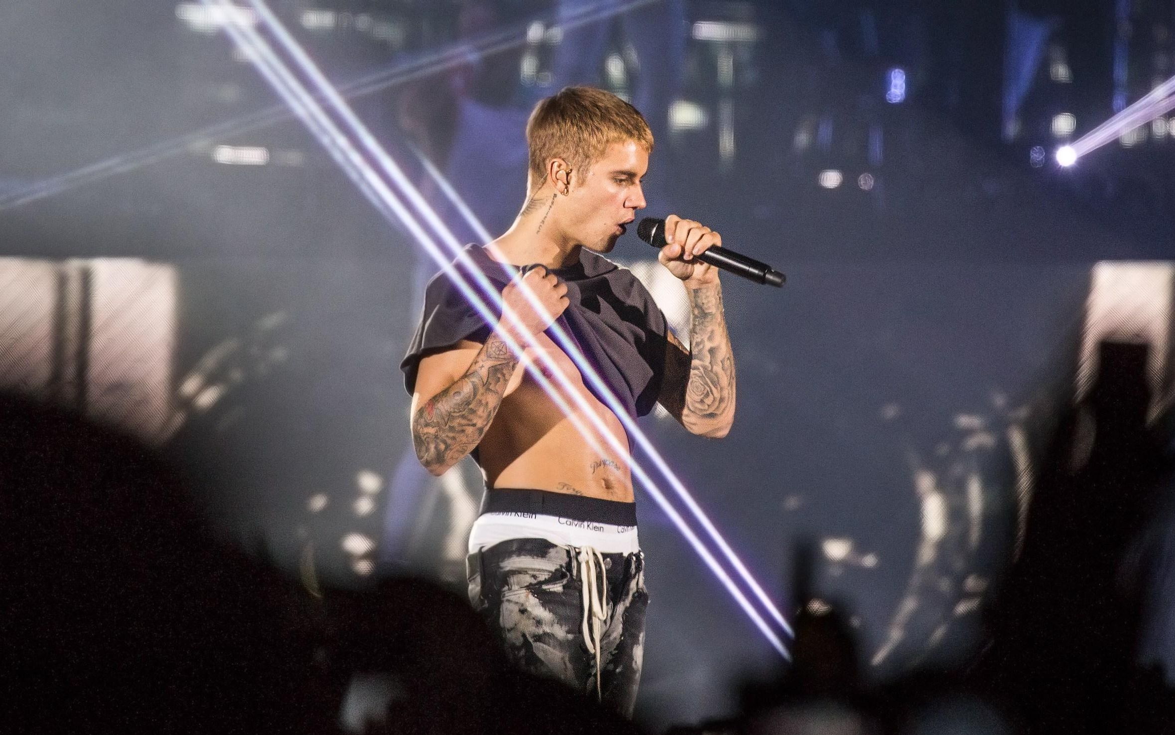 怀疑歌手吃了cd的瞬间【《love yourself》justin bieber 经典live】