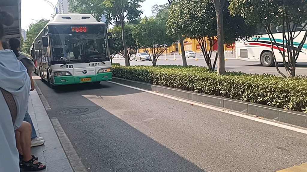 武汉公交538自编号517e307气精武珞路地铁宝通寺站出站