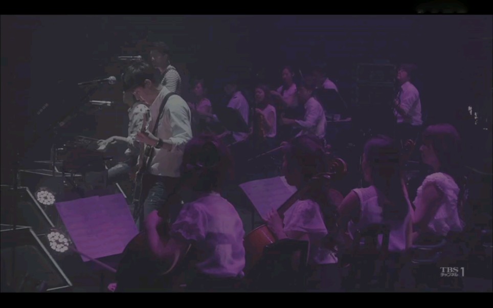 [图]【BLIND LOVE】cnblue最燃的一场 ( Live At 2015 Spring Tour "WHITE")