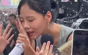 Télécharger la video: BIBI 圣母降临