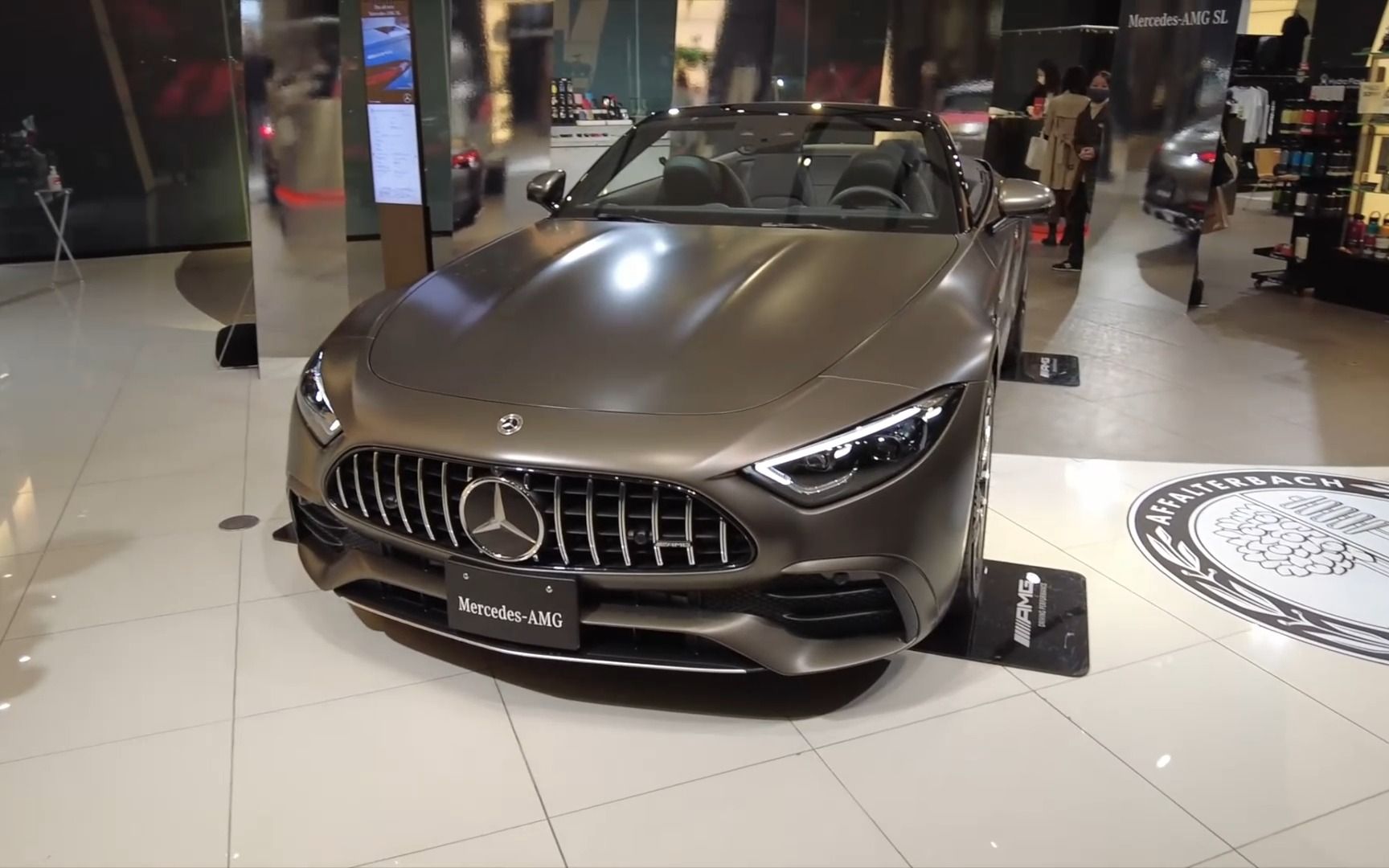 驾驭奔驰amg sl 43,你可以在前任的回忆中寻找新的爱!