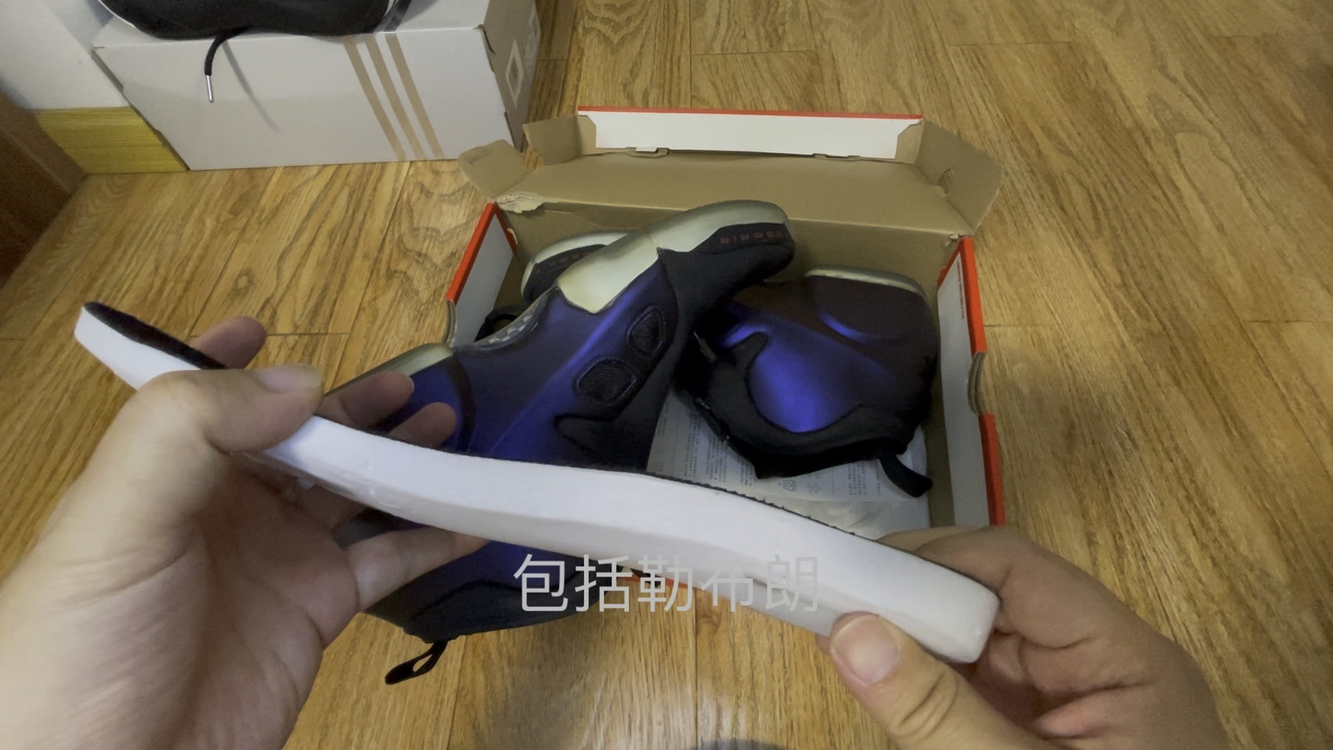 今日依旧拉风的风系列:nike air flihtposite 2分享