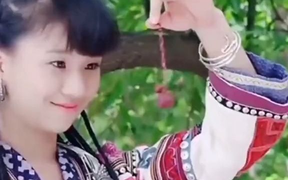 她是忆如的女儿,赵灵儿的外孙女.结局和相爱的人隔绝.#精彩片段 #仙剑云之凡 #小蛮哔哩哔哩bilibili