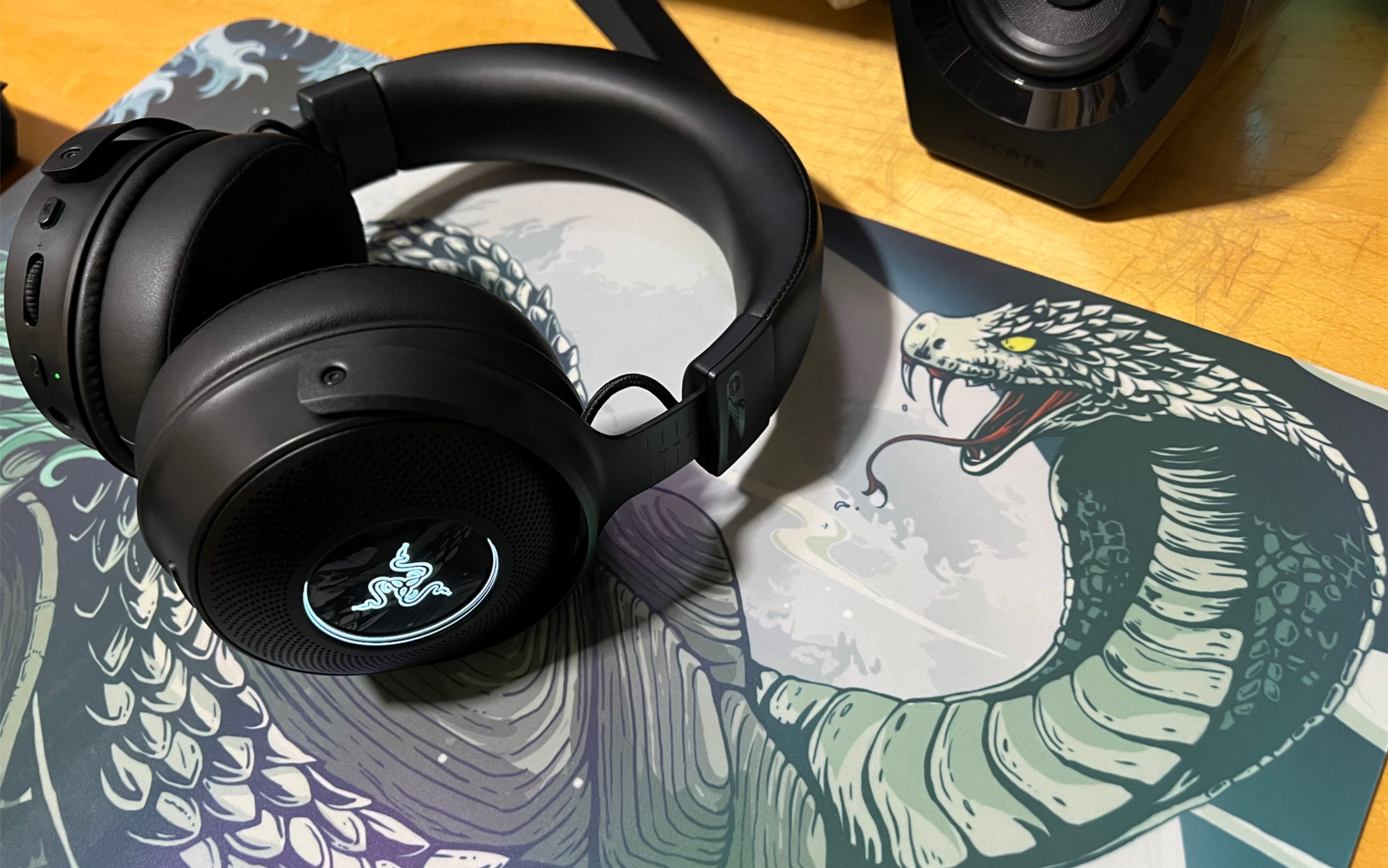 雷蛇北海巨妖v3专业版开箱