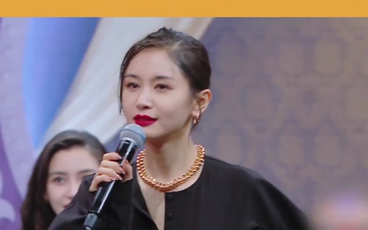 王牌对王牌 贾玲让王子文说出华晨宇三首歌,王子文说了花花的《巨鹿》