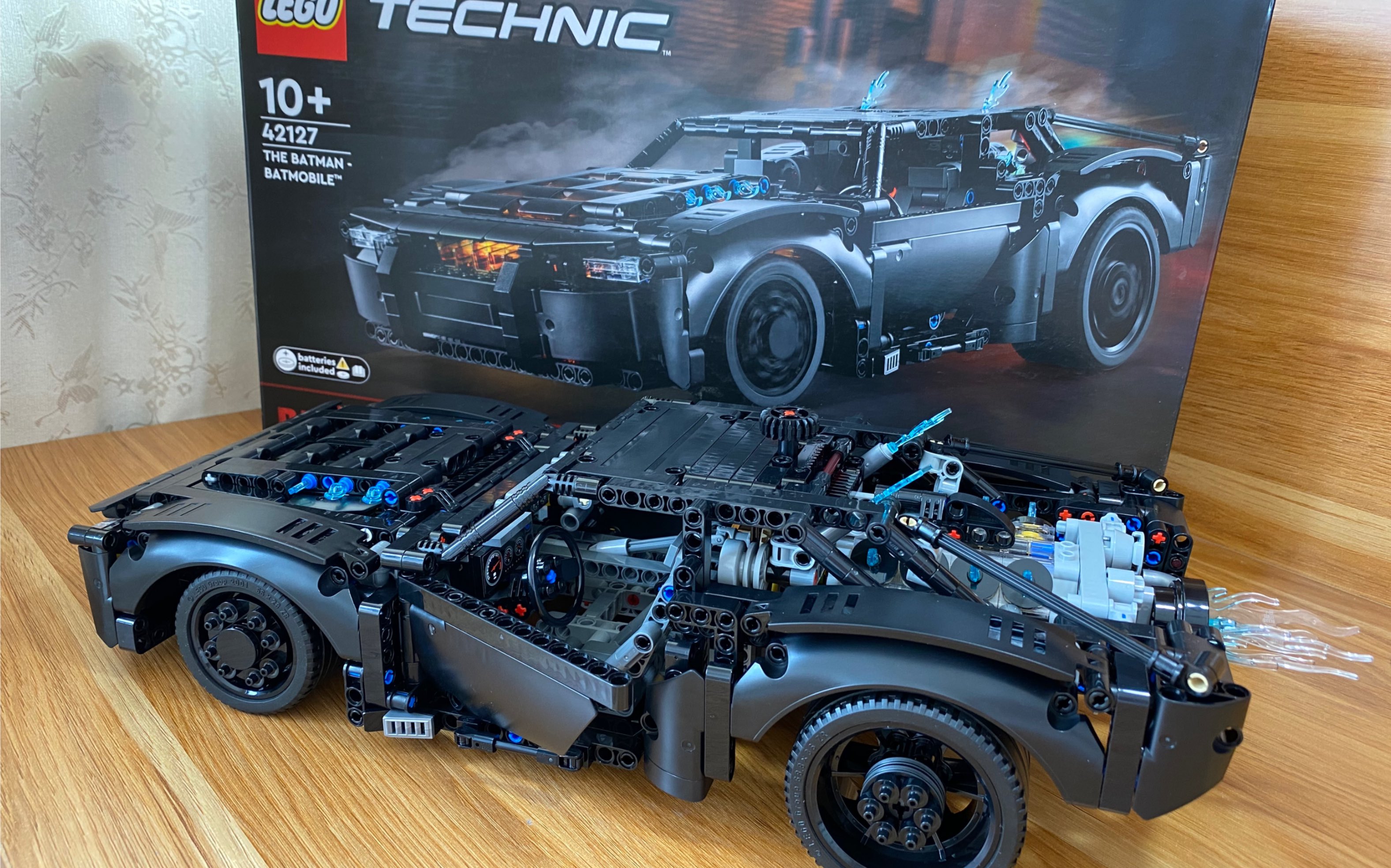 乐高蝙蝠侠战车42127拼装全过程,耗时五小时
