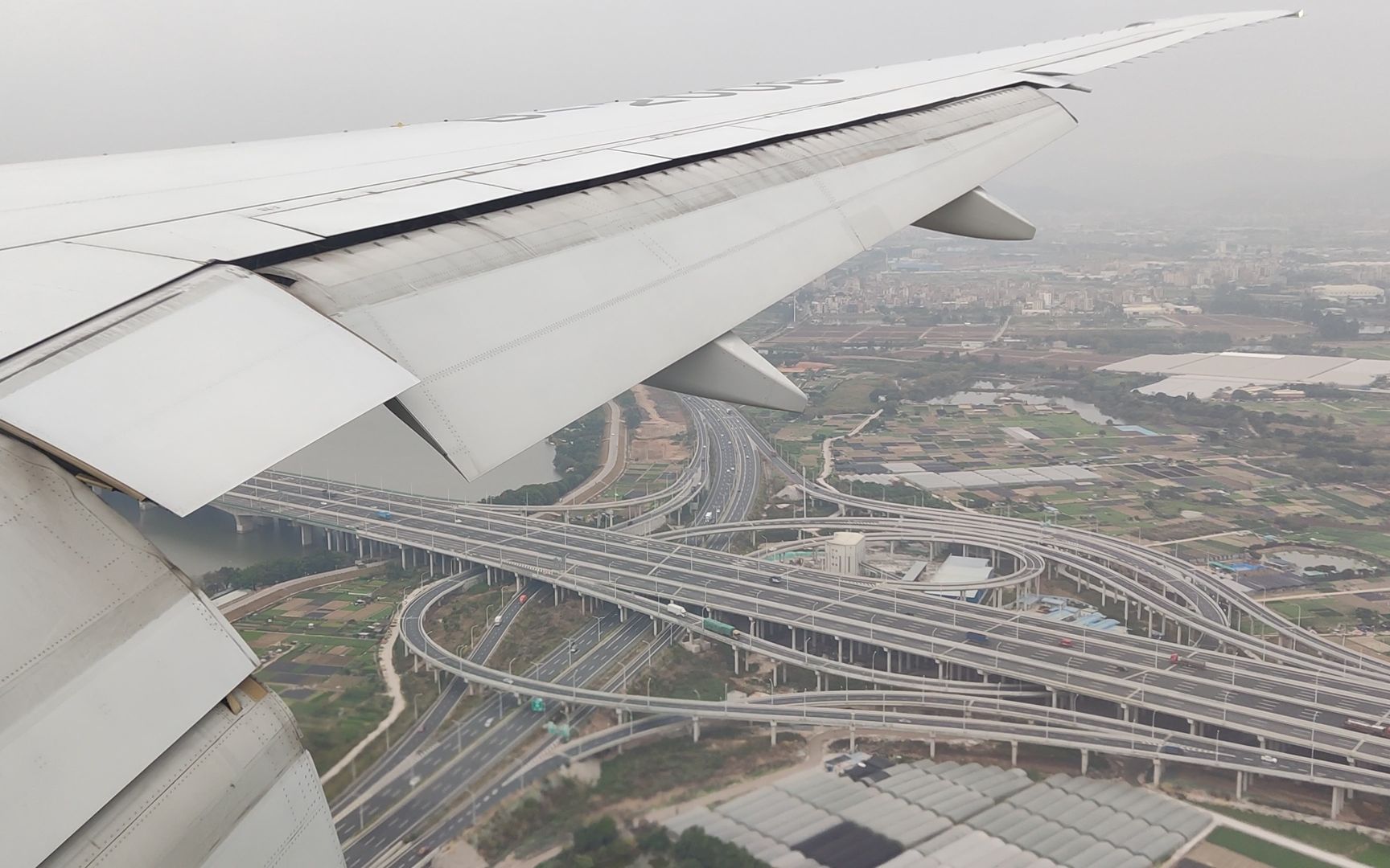 这也能两段式接地?中国南方航空CZ3532 B777300ER广州白云机场02R 落地全过程哔哩哔哩bilibili