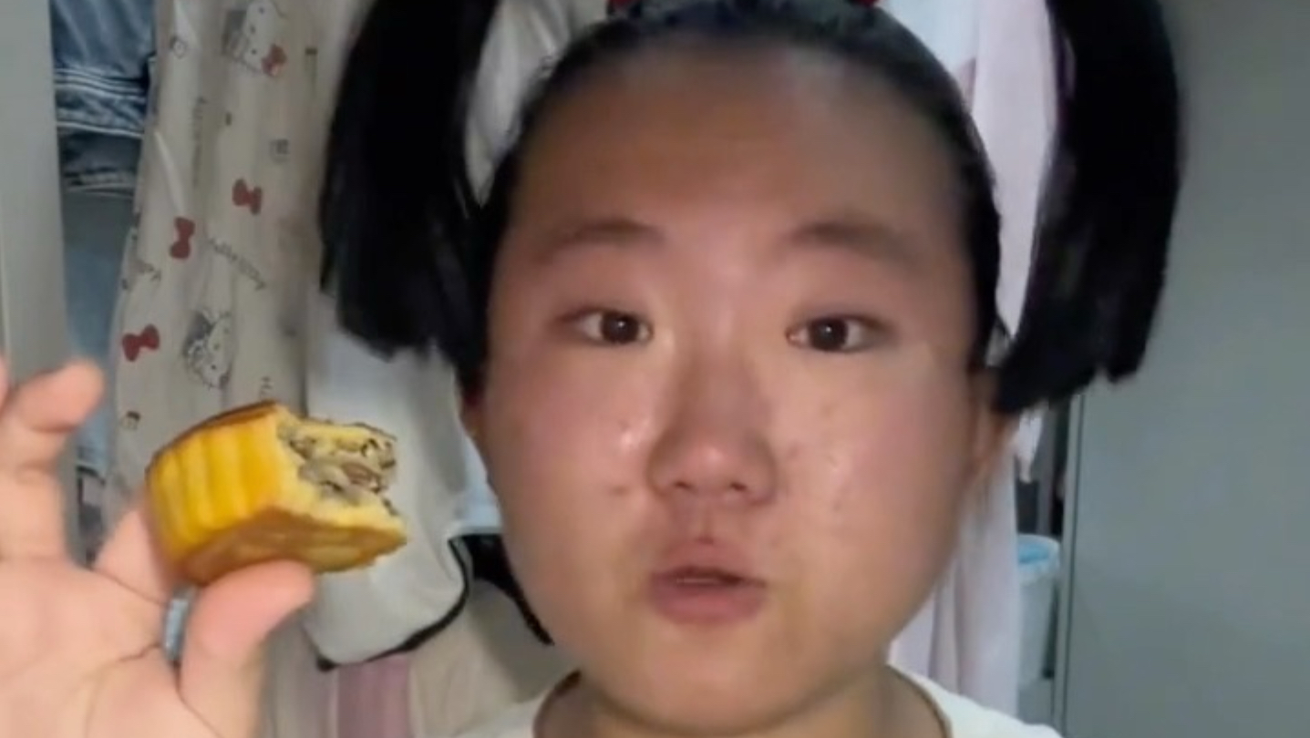 甜瓜 生活不会打败一个大口吃饭的人