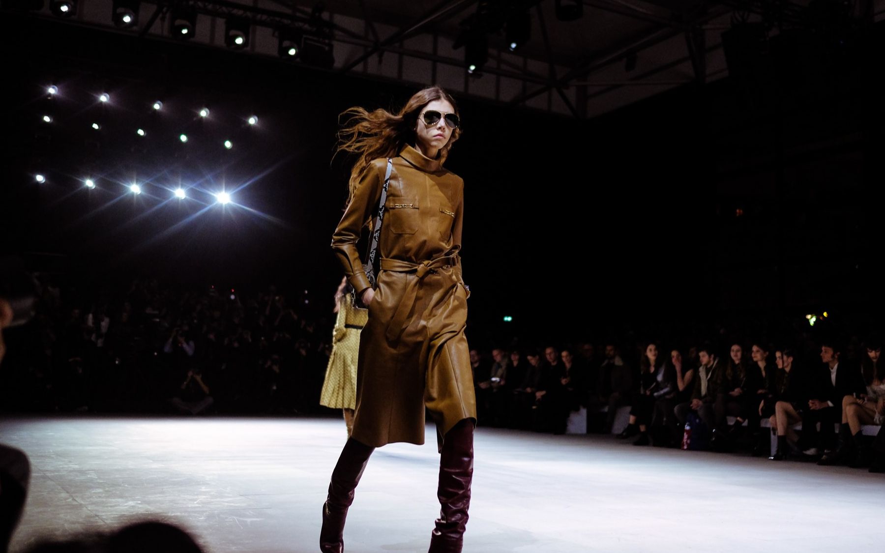 com12分钟35秒celine 2021春夏男装系列 "the dancing kid"www.