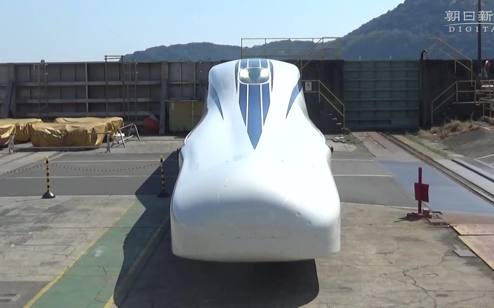 铁路中央新干线最新磁悬浮实验列车公开