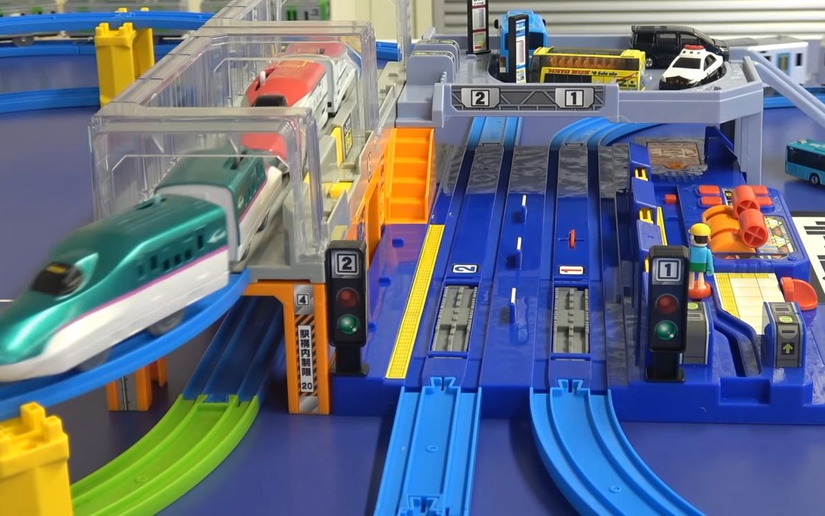 多美卡plarail系列火车玩具