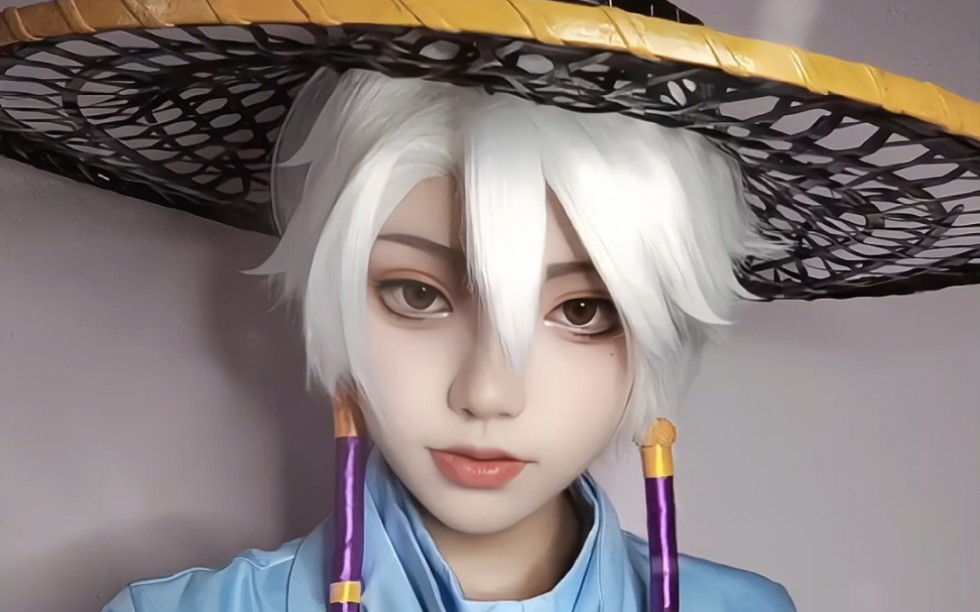 不知这位美丽的小姐 可否愿成为本少侠的江湖伴侣 #光遇#箬笠#cos