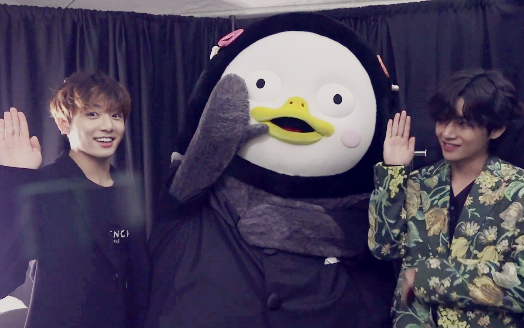 和企鹅pengsoo在后台的正泰~_哔哩哔哩 (゜-゜)つロ 干杯~-bilibili